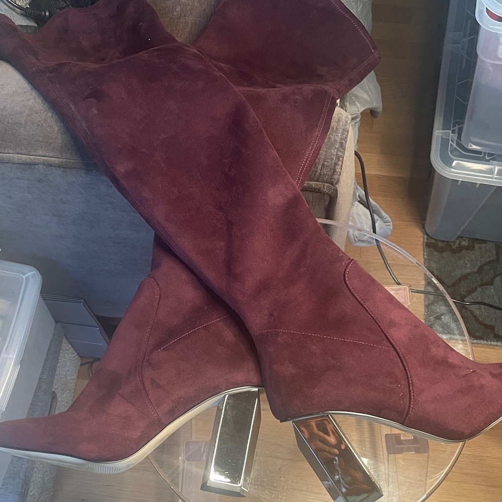 Michael Kors fauxSuede Boots in Burgundy sz10